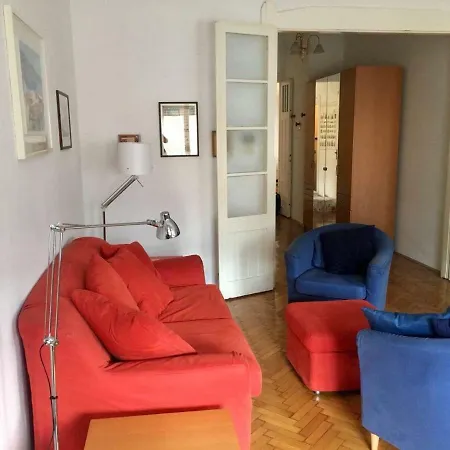 Castle Buda Family Apartamento